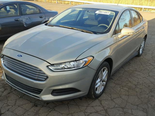 3FA6P0H75FR212463 - 2015 FORD FUSION SE GOLD photo 2