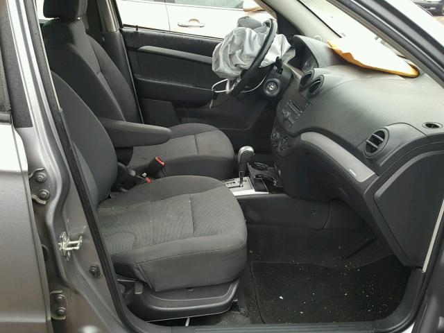 KL1TD5DE4BB208966 - 2011 CHEVROLET AVEO LS GRAY photo 5