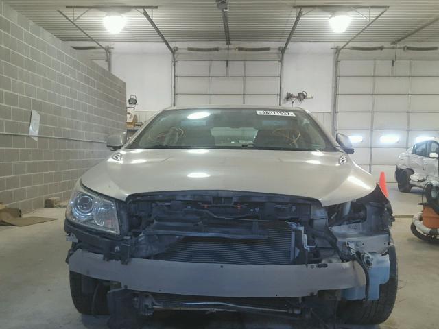 1G4GC5ED1BF257534 - 2011 BUICK LACROSSE C GOLD photo 9