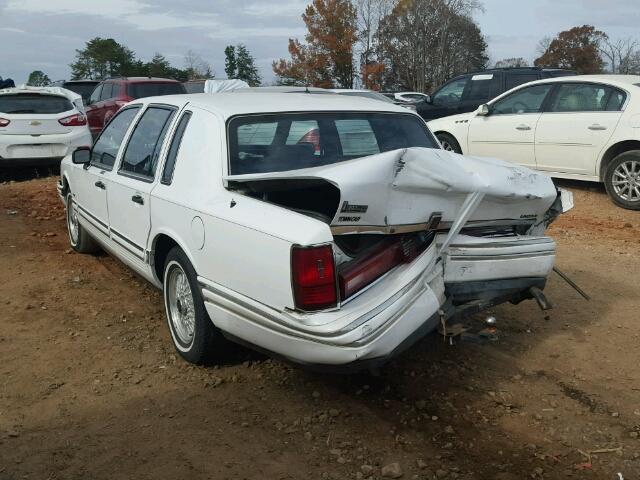 1LNLM81W6NY709846 - 1992 LINCOLN TOWN CAR E WHITE photo 3