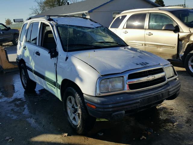 2CNBJ134346900619 - 2004 CHEVROLET TRACKER WHITE photo 1