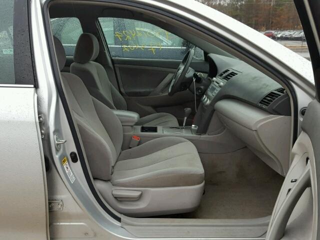 4T1BE46K59U275066 - 2009 TOYOTA CAMRY BASE SILVER photo 5