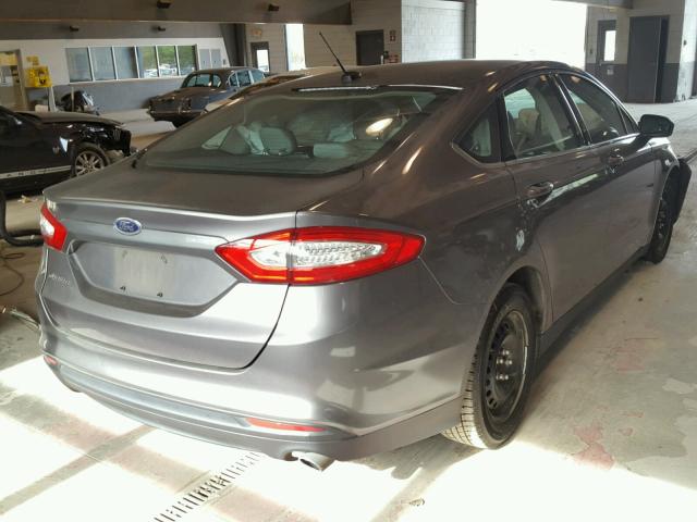 1FA6P0G73E5394330 - 2014 FORD FUSION S GRAY photo 4