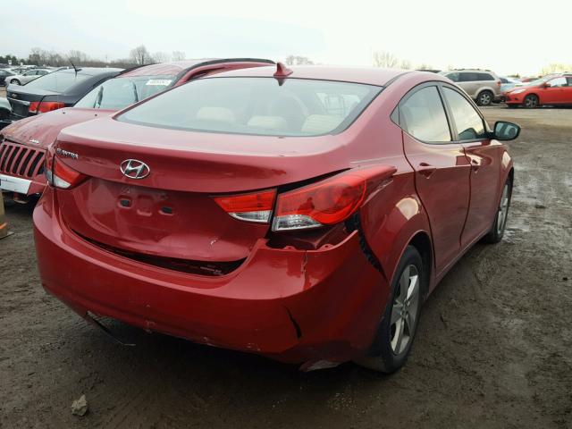 KMHDH4AEXDU991598 - 2013 HYUNDAI ELANTRA GL RED photo 4