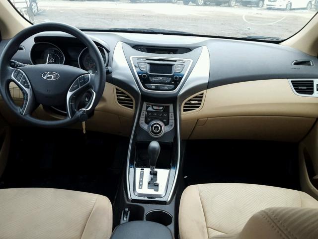 KMHDH4AEXDU991598 - 2013 HYUNDAI ELANTRA GL RED photo 9