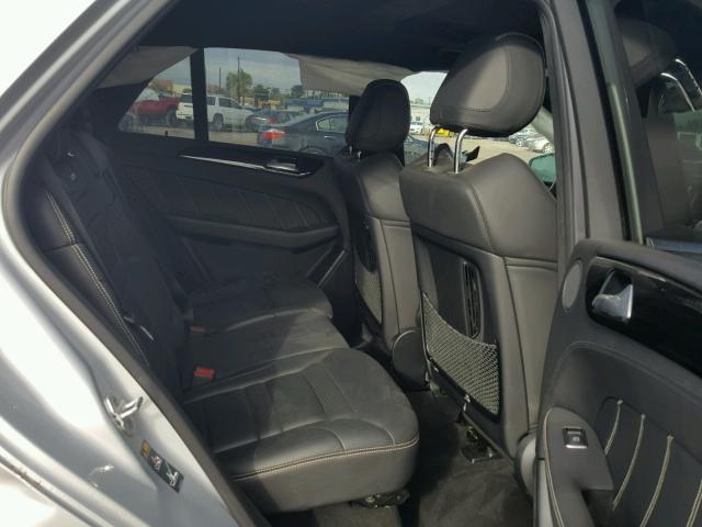 4JGDA7EB0FA570984 - 2015 MERCEDES-BENZ ML 63 AMG SILVER photo 6