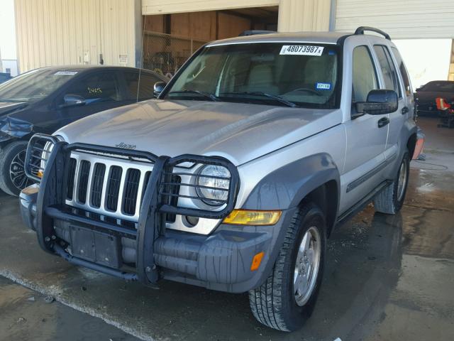 1J4GK48K25W591145 - 2005 JEEP LIBERTY SP SILVER photo 2