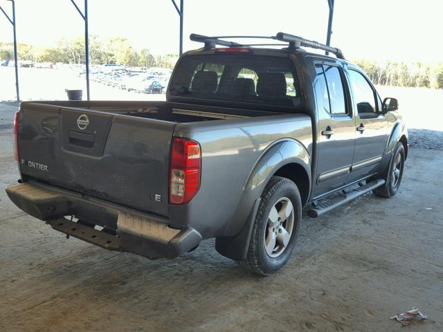 1N6AD07U97C459518 - 2007 NISSAN FRONTIER C GRAY photo 4