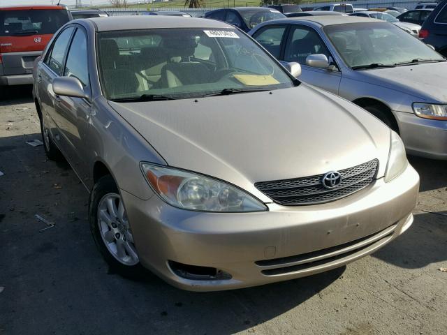 JTDBE30KX20128505 - 2002 TOYOTA CAMRY LE 金色 照片 1