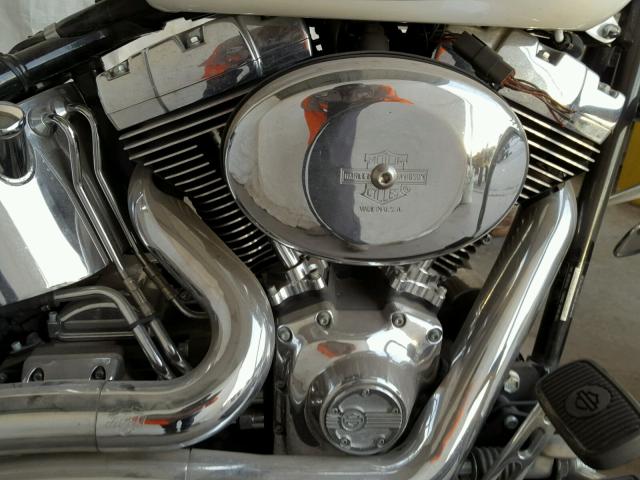 1HD1BXB194Y015924 - 2004 HARLEY-DAVIDSON FLSTFI WHITE photo 7