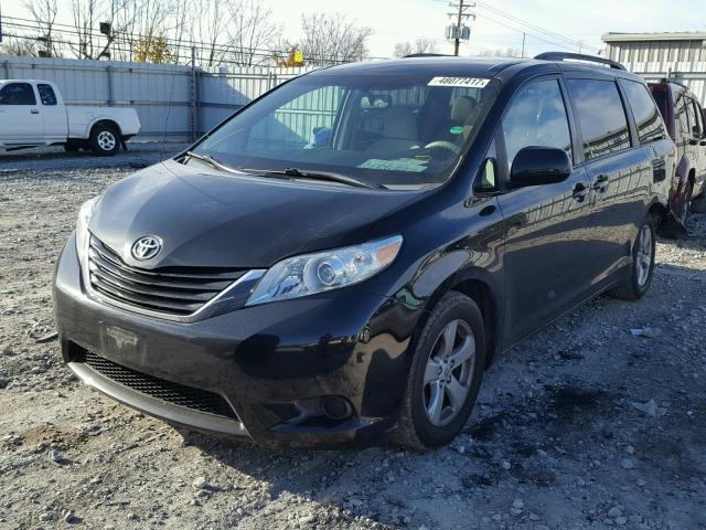 5TDKK3DC1BS003661 - 2011 TOYOTA SIENNA LE BLACK photo 2