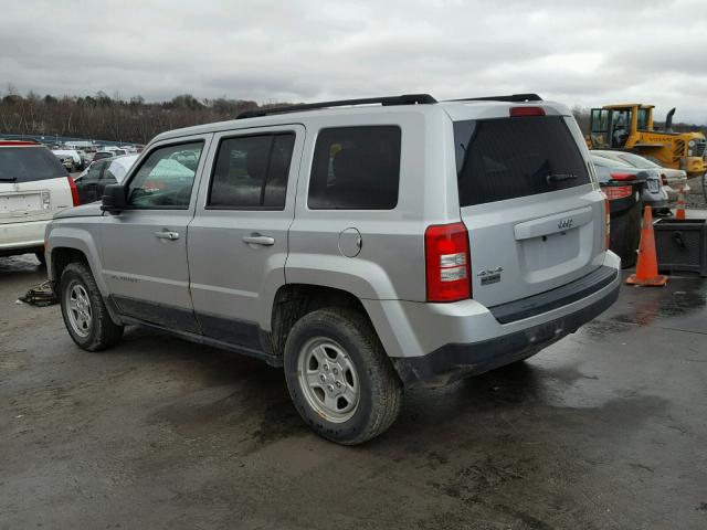 1J4NF1GB0BD274788 - 2011 JEEP PATRIOT SP SILVER photo 3