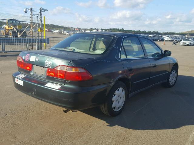 1HGCG6653XA154237 - 1999 HONDA ACCORD LX GREEN photo 4