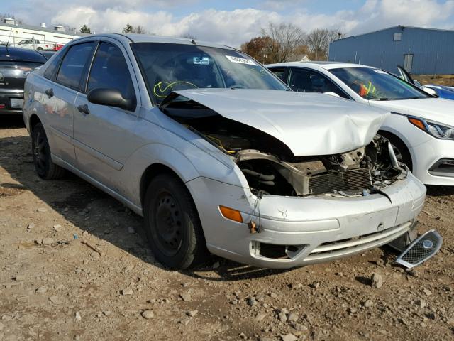 1FAFP34N55W288167 - 2005 FORD FOCUS ZX4 SILVER photo 1