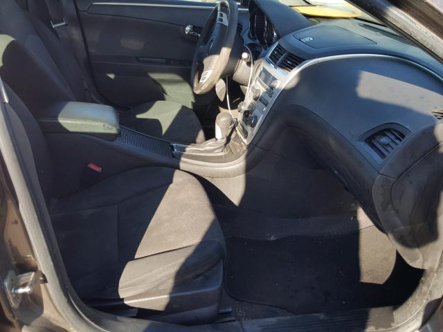 1G1ZC5E05CF326715 - 2012 CHEVROLET MALIBU 1LT GRAY photo 5