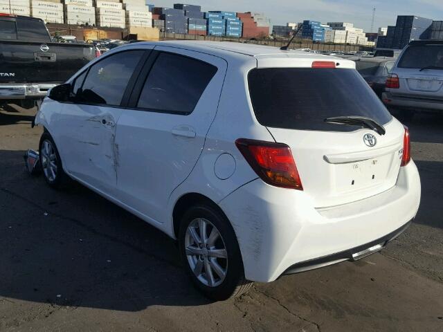 VNKKTUD3XFA017278 - 2015 TOYOTA YARIS WHITE photo 3