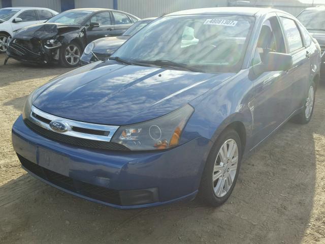 1FAHP35N18W174890 - 2008 FORD FOCUS SE BLUE photo 2