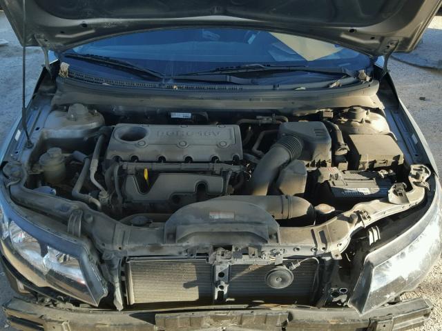 KNAFU4A23C5550853 - 2012 KIA FORTE EX GRAY photo 7