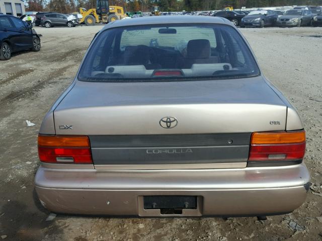 1NXAE09B4SZ321315 - 1995 TOYOTA COROLLA LE GOLD photo 9