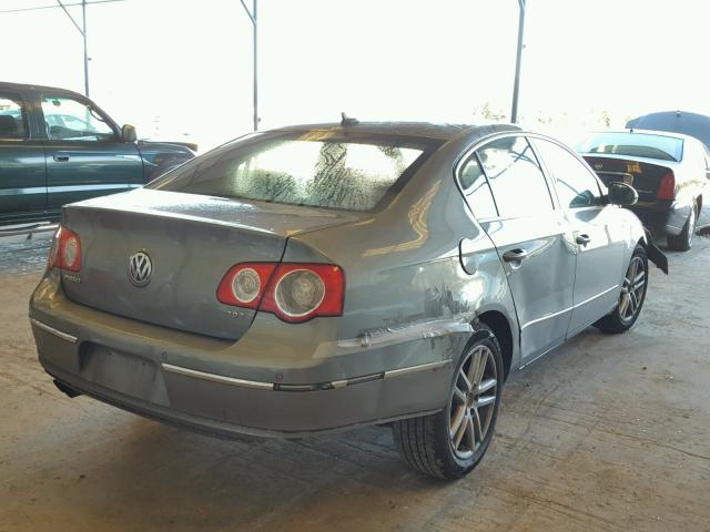 WVWEK73C78E028889 - 2008 VOLKSWAGEN PASSAT LUX SILVER photo 4