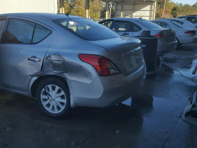 3N1CN7AP8CL935165 - 2012 NISSAN VERSA S SILVER photo 9