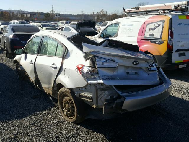 KNAFK4A61F5267719 - 2015 KIA FORTE LX SILVER photo 3