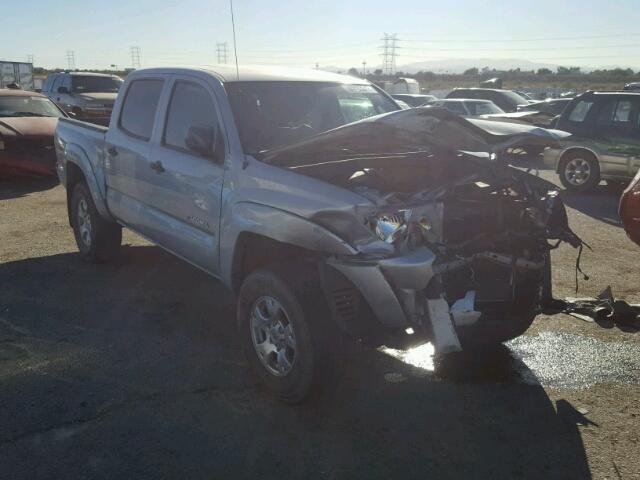 3TMJU4GN6BM116823 - 2011 TOYOTA TACOMA DOU SILVER photo 1