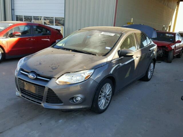 1FAHP3H2XCL339041 - 2012 FORD FOCUS SEL GRAY photo 2