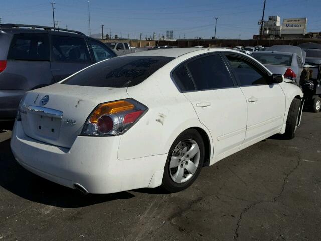 1N4AL21EX8N469182 - 2008 NISSAN ALTIMA 2.5 WHITE photo 4