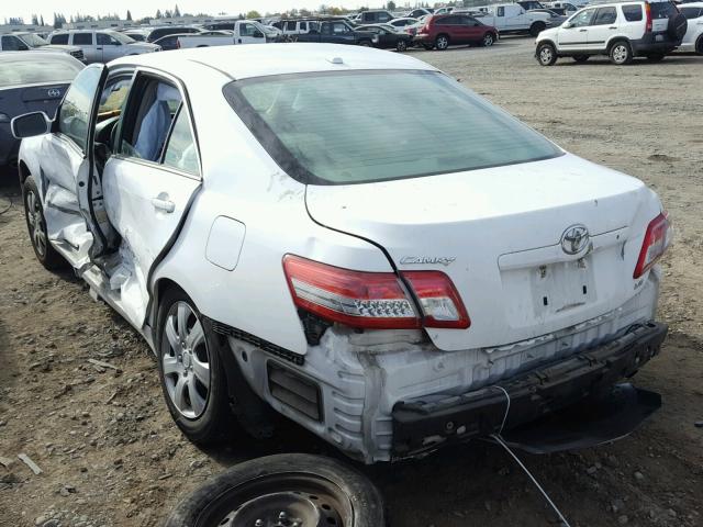 4T1BF3EK4AU579079 - 2010 TOYOTA CAMRY BASE WHITE photo 3