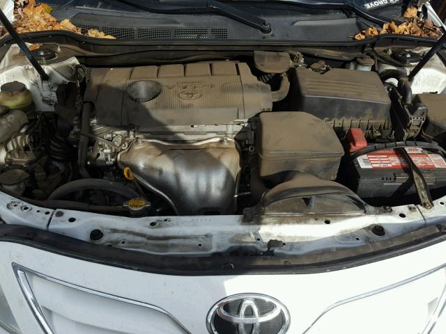 4T1BF3EK4AU579079 - 2010 TOYOTA CAMRY BASE WHITE photo 7