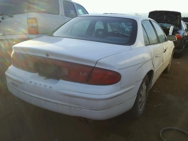 2G4WB52K4W1552271 - 1998 BUICK REGAL LS WHITE photo 4