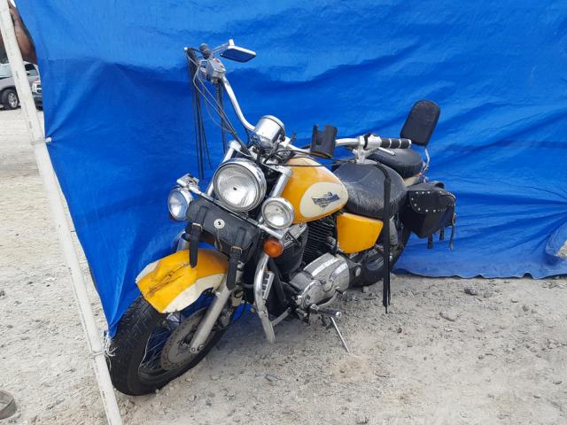 1HFSC3234WA301114 - 1998 HONDA VT1100 C2 YELLOW photo 2