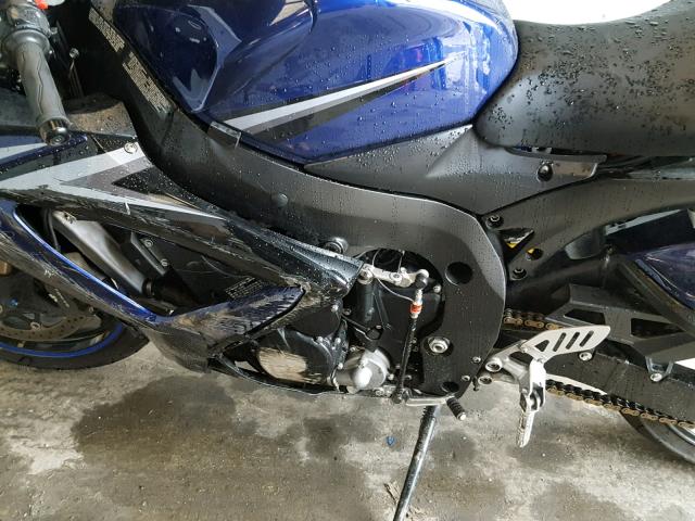 JS1GR7KAX72106029 - 2007 SUZUKI GSX-R750 BLUE photo 7