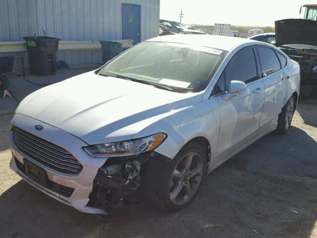 3FA6P0HD5FR234503 - 2015 FORD FUSION SE WHITE photo 2