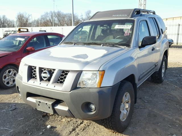 5N1AN08W57C504529 - 2007 NISSAN XTERRA OFF SILVER photo 2