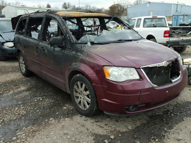 2A8HR54P68R654024 - 2008 CHRYSLER TOWN & COU BURGUNDY photo 1