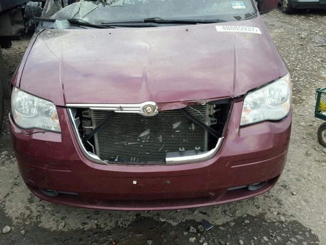 2A8HR54P68R654024 - 2008 CHRYSLER TOWN & COU BURGUNDY photo 7