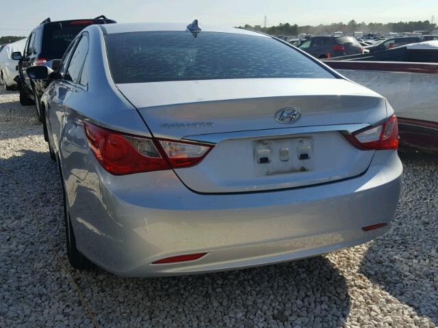 5NPEB4AC6DH623115 - 2013 HYUNDAI SONATA GLS SILVER photo 3