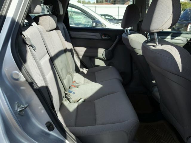 JHLRE48379C015477 - 2009 HONDA CR-V LX SILVER photo 6