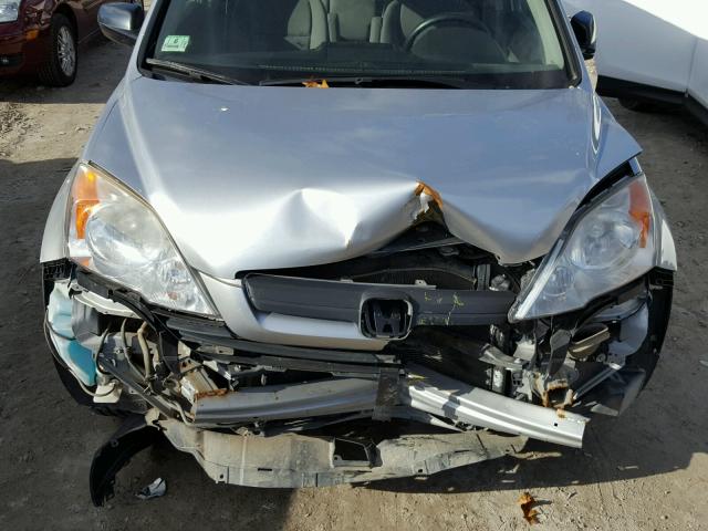 JHLRE48379C015477 - 2009 HONDA CR-V LX SILVER photo 7