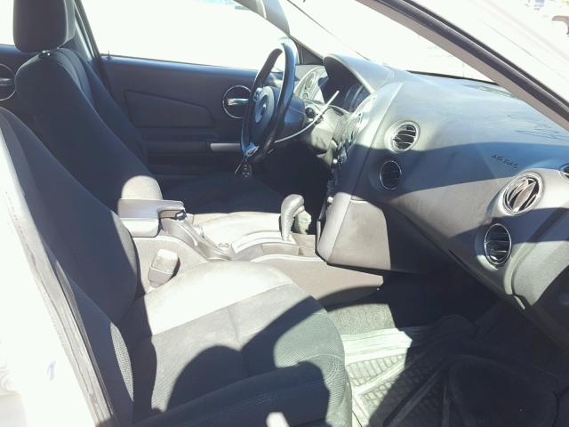 2G2WP552581189942 - 2008 PONTIAC GRAND PRIX WHITE photo 5