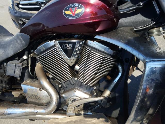 5VPDB36D8A3003138 - 2010 VICTORY MOTORCYCLES CROSS COUN Бордовый фото 7