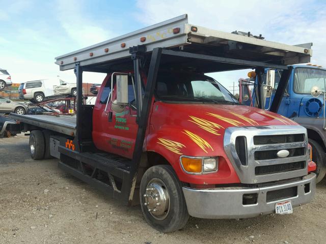 3FRNX65F94V661236 - 2004 FORD F650 SUPER RED photo 1