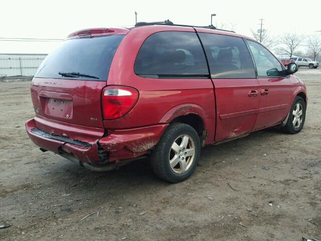 2D4GP44L56R632595 - 2006 DODGE GRAND CARA RED photo 4