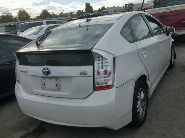 JTDKN3DU8B1433703 - 2011 TOYOTA PRIUS WHITE photo 4