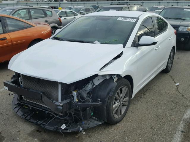 5NPD84LF9HH106690 - 2017 HYUNDAI ELANTRA SE WHITE photo 2