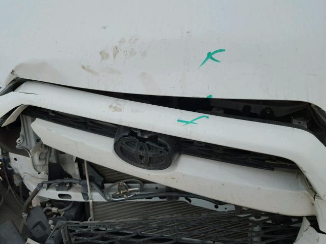 JTEBU5JR1F5208791 - 2015 TOYOTA 4RUNNER SR WHITE photo 7