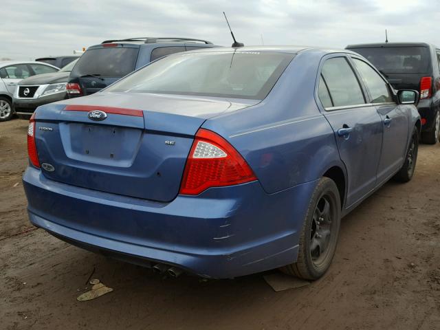 3FAHP0HA9AR244555 - 2010 FORD FUSION SE BLUE photo 4