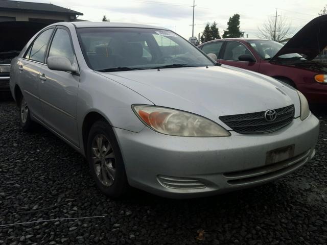 4T1BF30K84U077977 - 2004 TOYOTA CAMRY LE SILVER photo 1